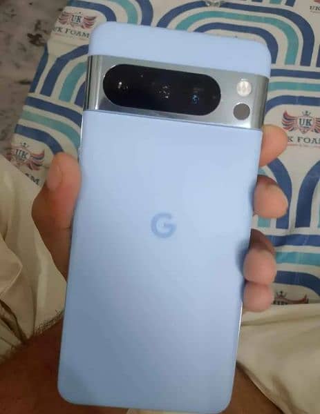 Google Pixel 8 Pro 2