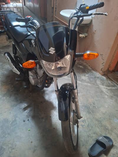 Suzuki gd 110 use 12000km month December 2018 call 03212099329