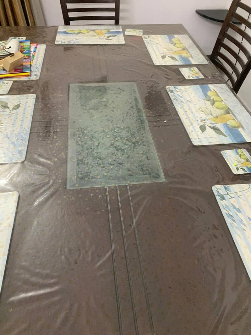 Dining Table 0