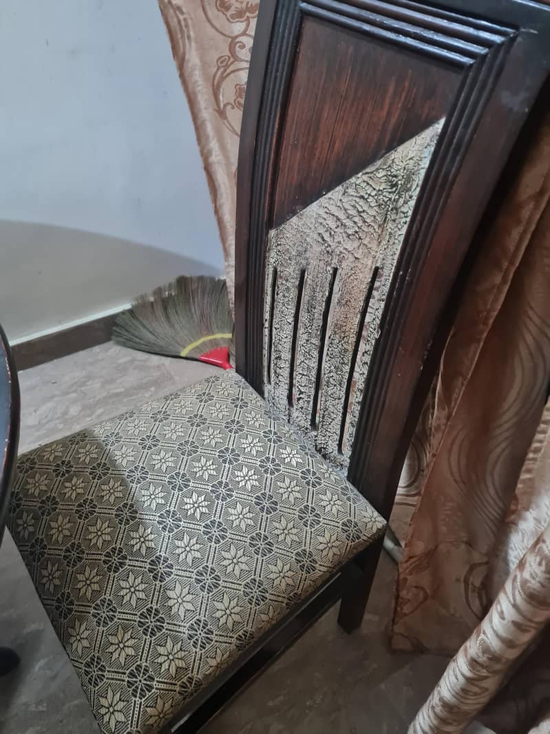 DINING TABLE (Mid Condition) 1