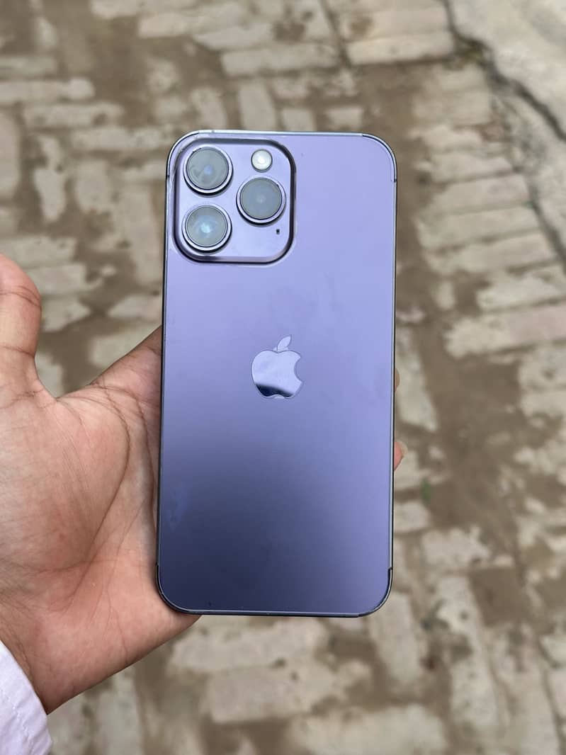 Apple iPhone 14 Pro Max 0