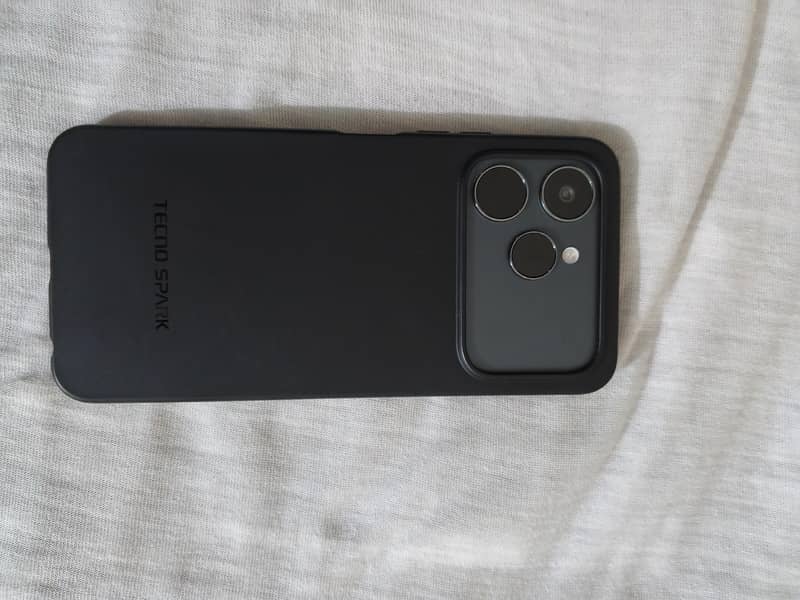 Tecno spark 40 7