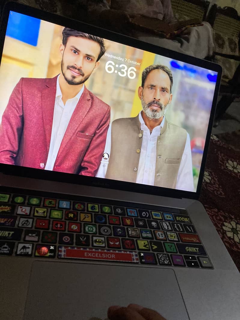 macbook pro 2018 2
