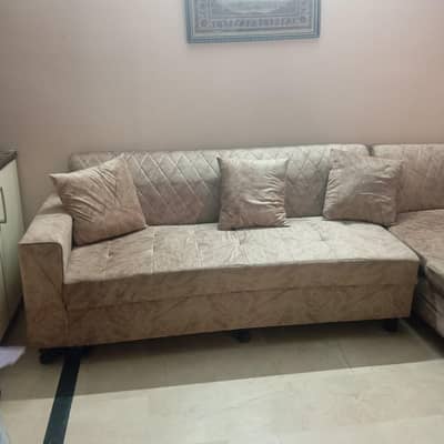 Premium L-Shaped Sectional Sofa Set with Pillows – Excellent Condition
