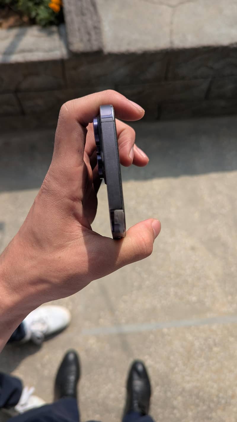 Apple iPhone 14 Pro Max 4