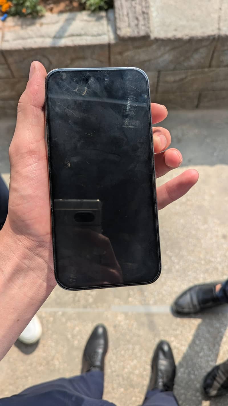 Apple iPhone 14 Pro Max 5