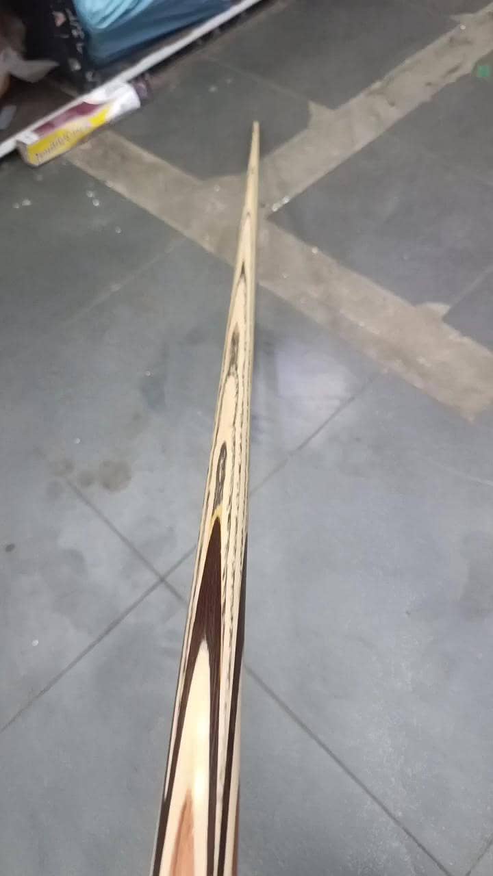 MKR CUSTOM CUE 2