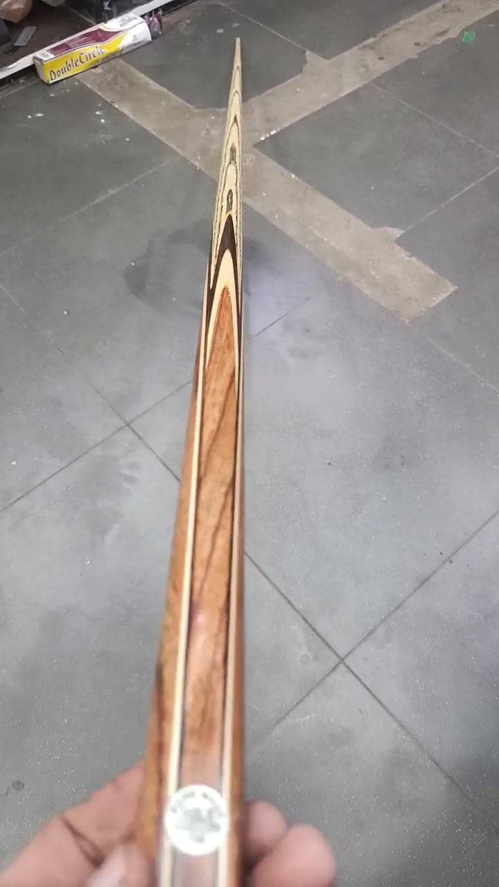 MKR CUSTOM CUE 3