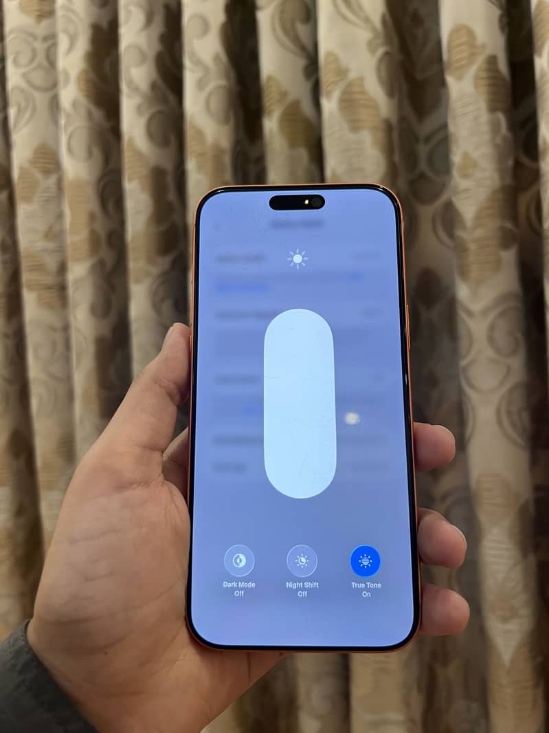 Apple iPhone 17 Pro Max 5