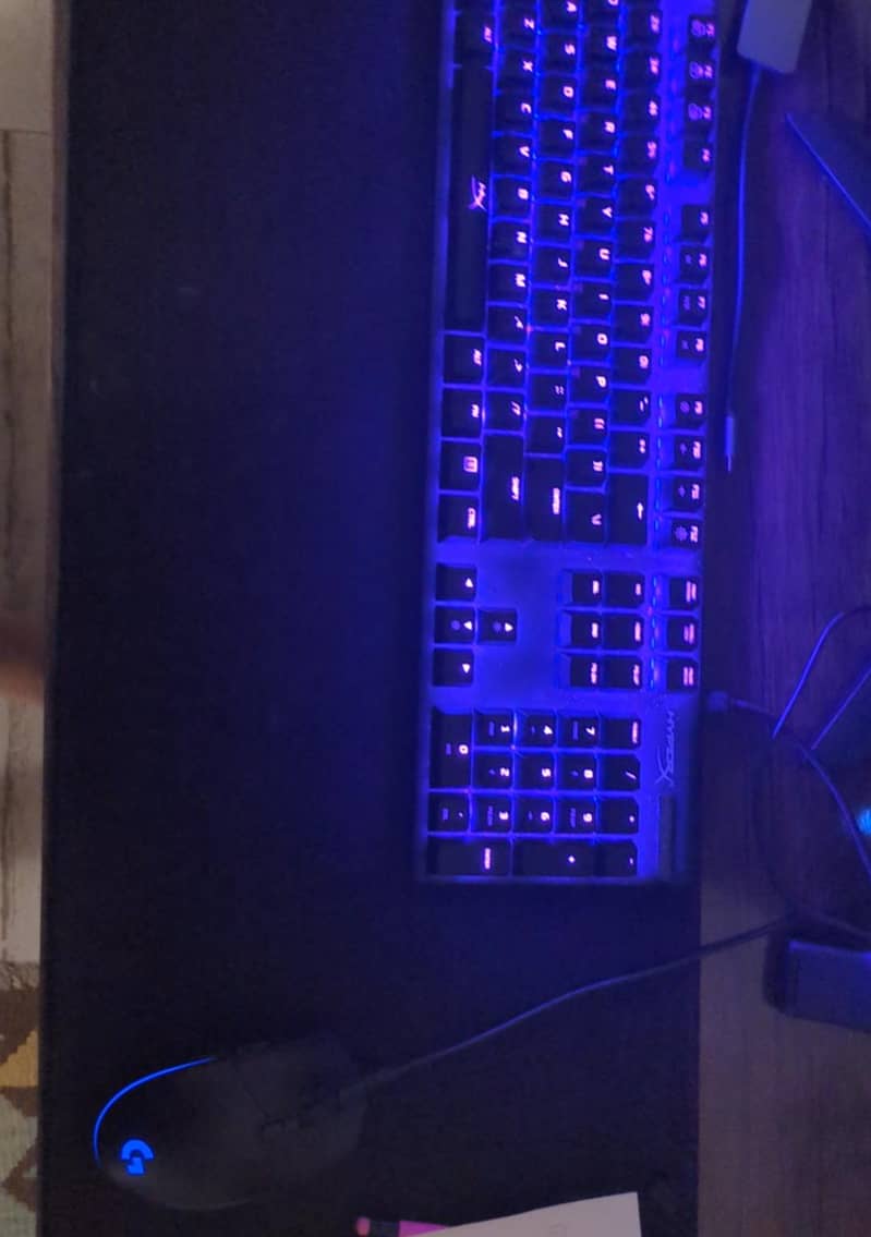 hyper x core mechanical keyboard and Logitech g102 lightsync 0