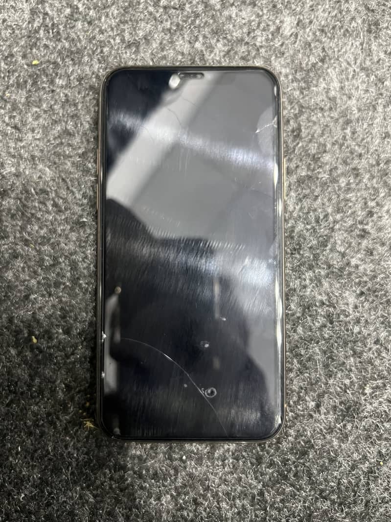 Apple iPhone 11 Pro 6