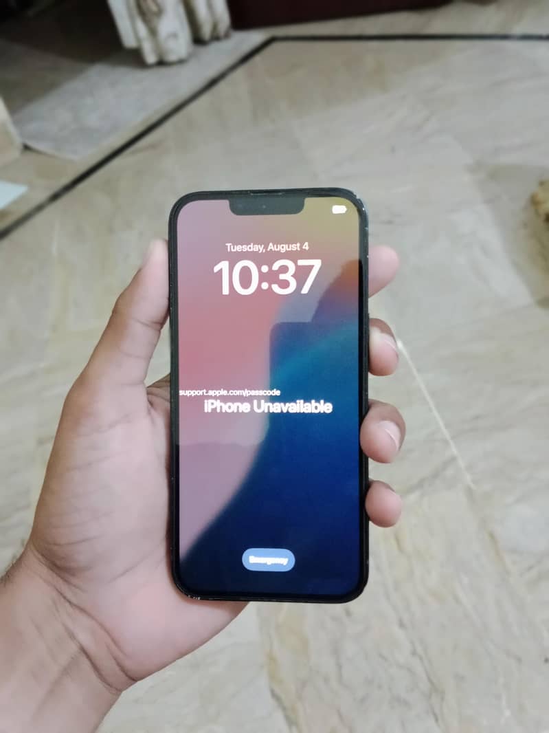 Apple iPhone 14 I cloud lock 4