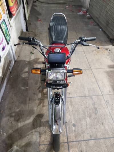 HONDA 70 10/10 GENEUN