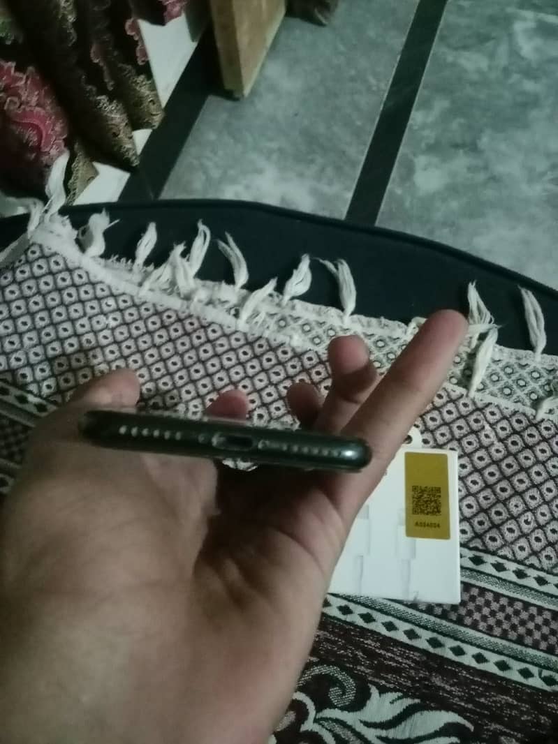 Apple iPhone SE 2 0