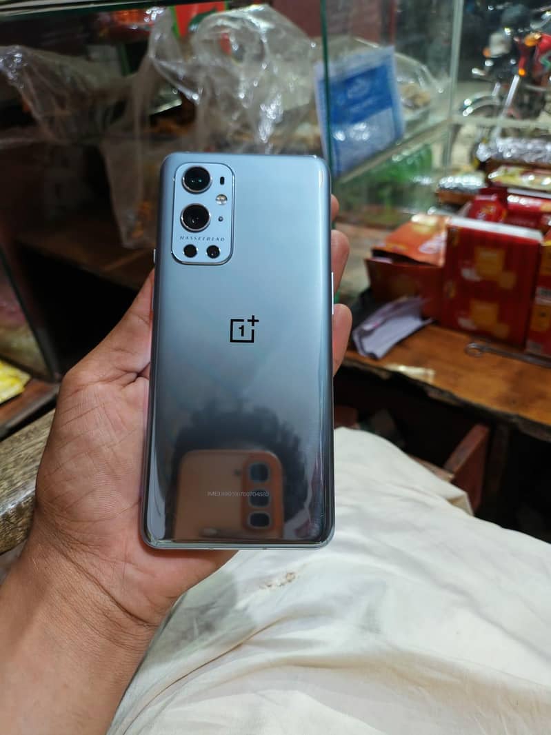 One Plus 9 Pro 6
