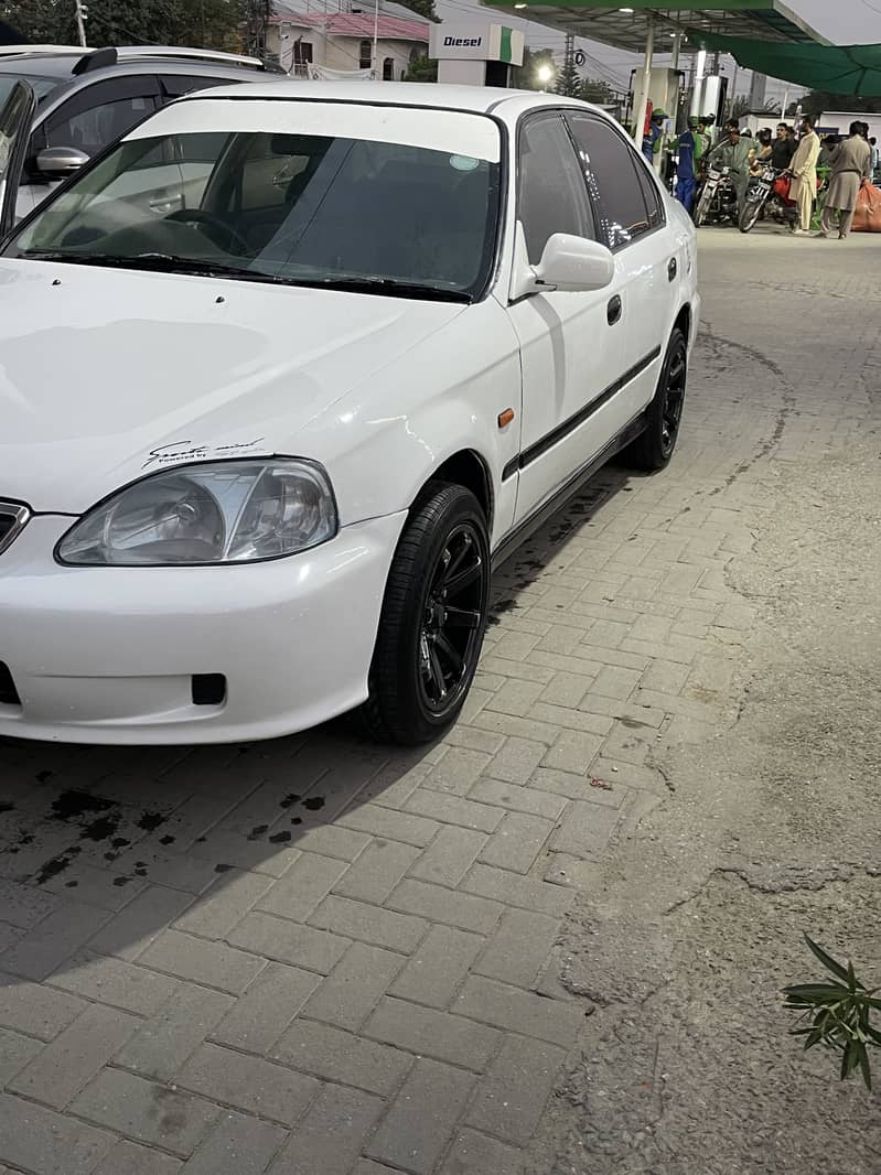 Honda Civic EXi 2000 1
