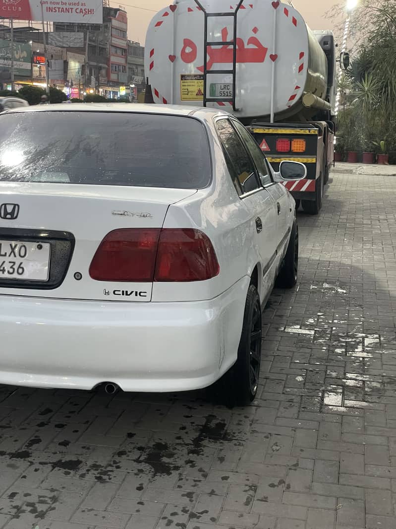 Honda Civic EXi 2000 3