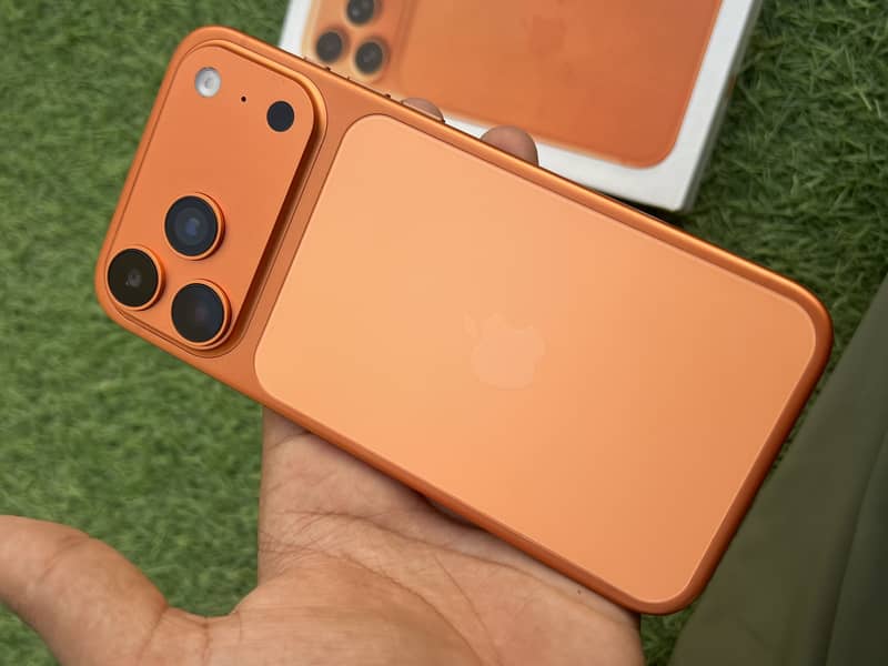 Apple iPhone 17 Pro Max 7