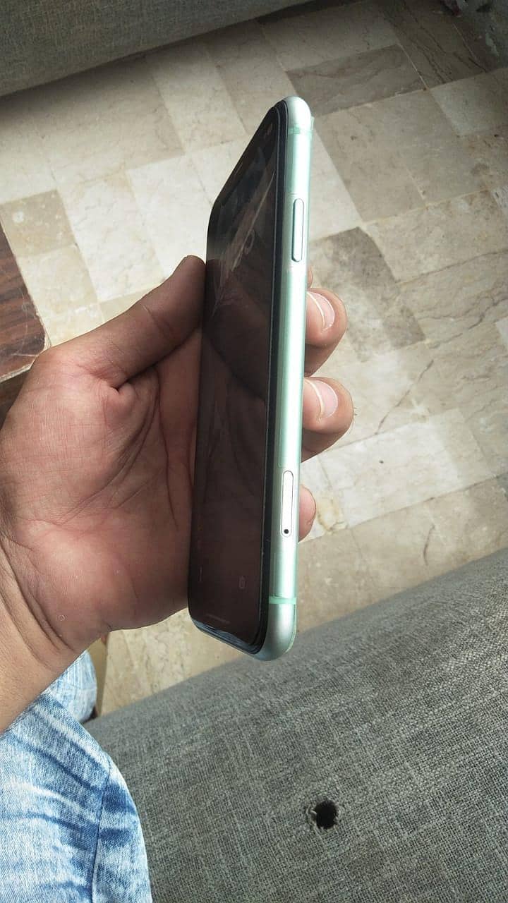 Apple iPhone 11 1