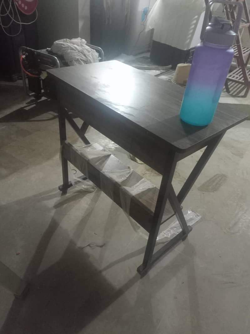Office / Study Table 2