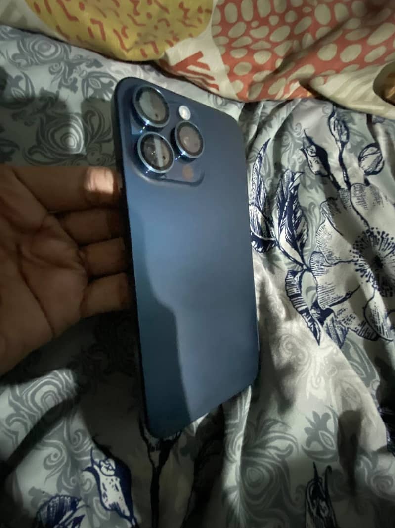 Iphone 15 pro max 0