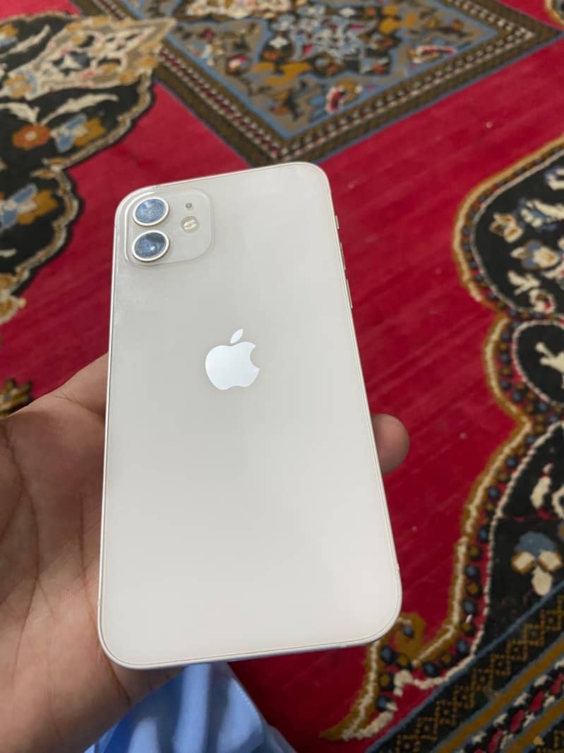Apple iPhone 12 0