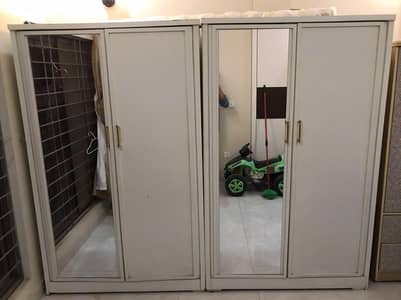 2 Almari for sell