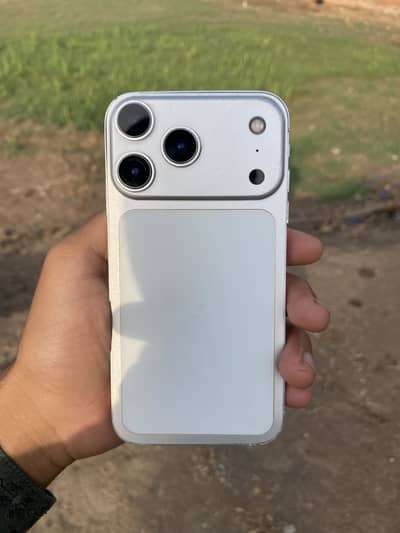 XR convert to 17 pro 64GB 03042266561