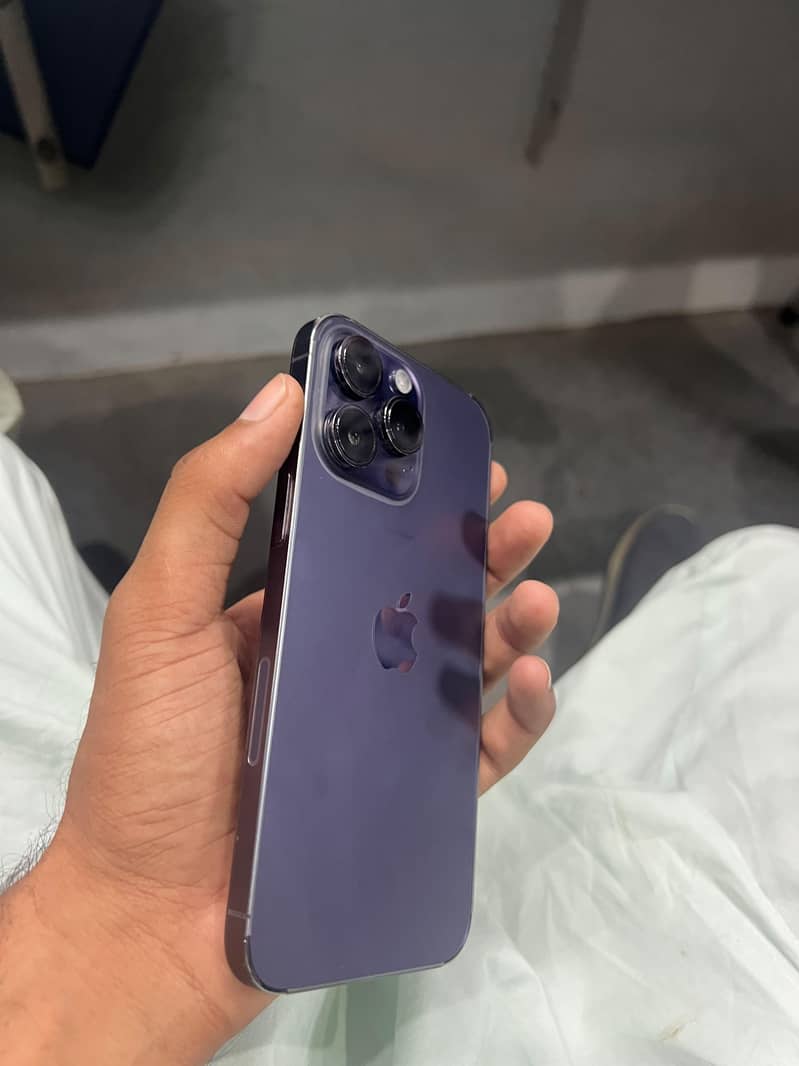 Apple iPhone 14 Pro Max 3
