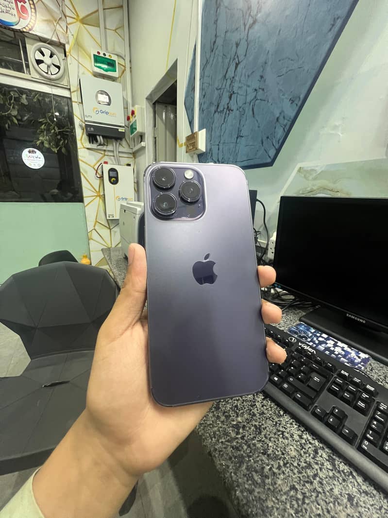 Apple iPhone 14 Pro Max 4