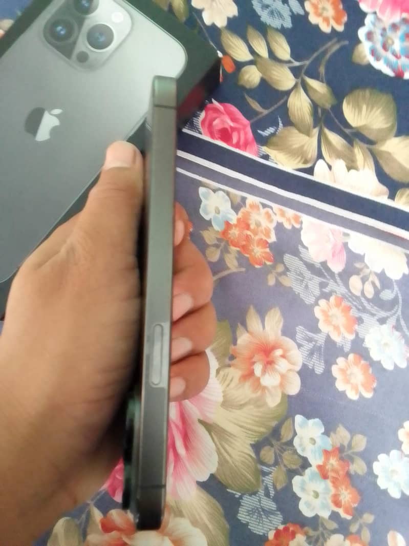 Apple iPhone 13 Pro 5
