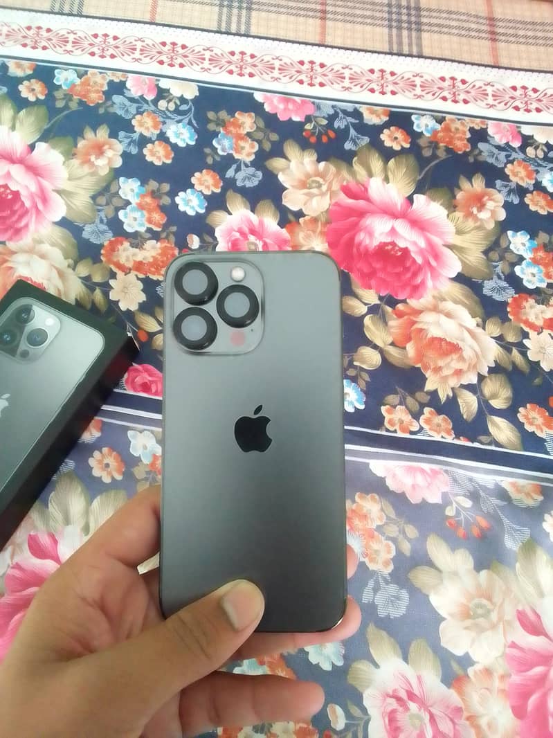 Apple iPhone 13 Pro 6