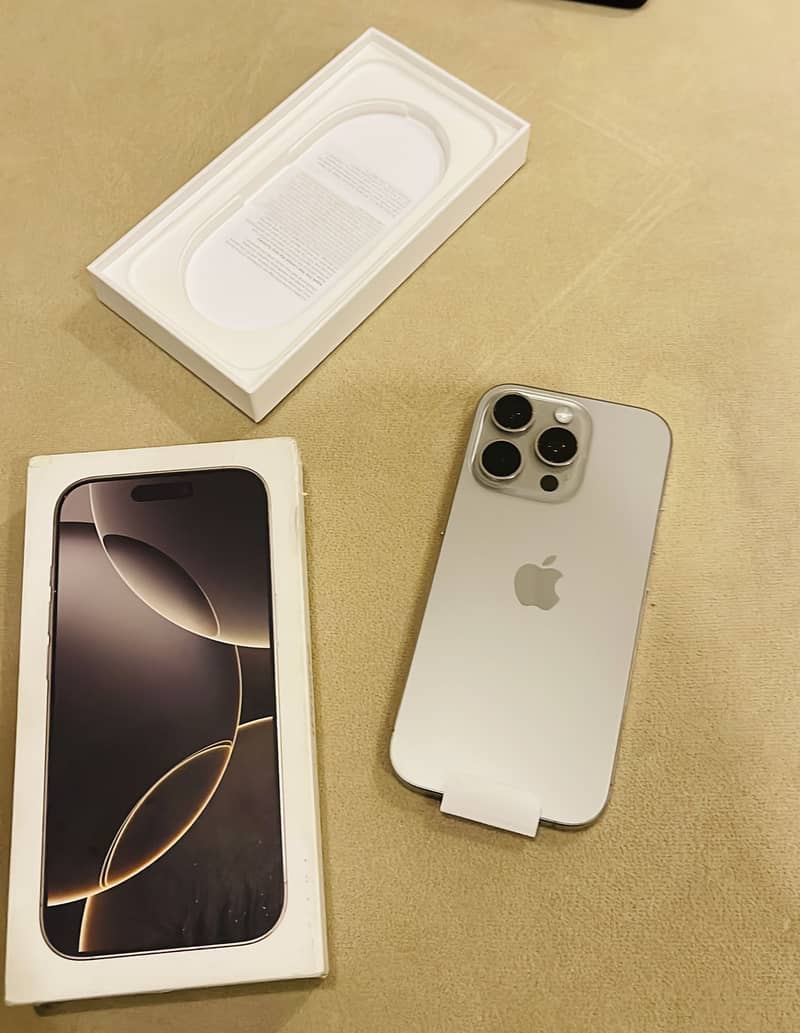 iPhone 16 Pro 0