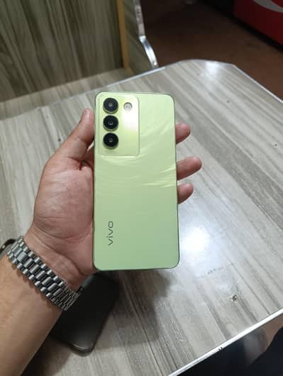 Vivo Y100