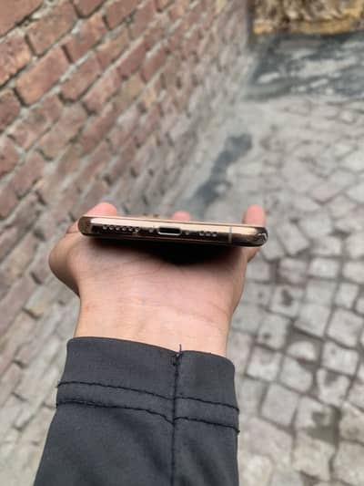 Apple iPhone XS