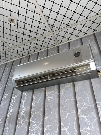 GREE AC