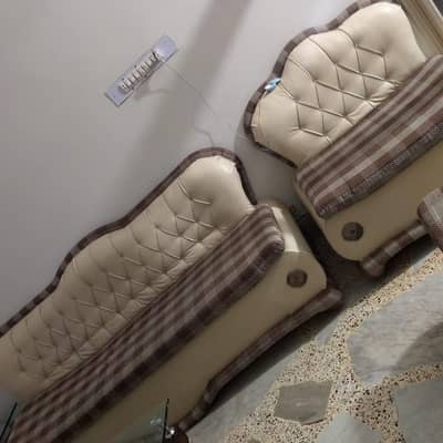 7 setr sofa good coundition or dining table