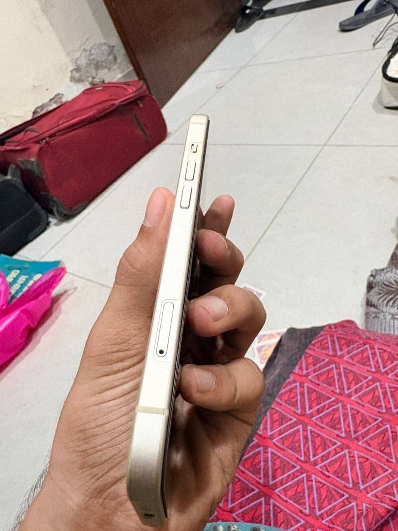 Apple iPhone 15 1