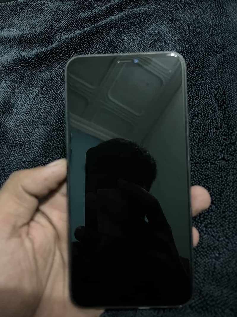 Apple iPhone 11 Pro Max 1