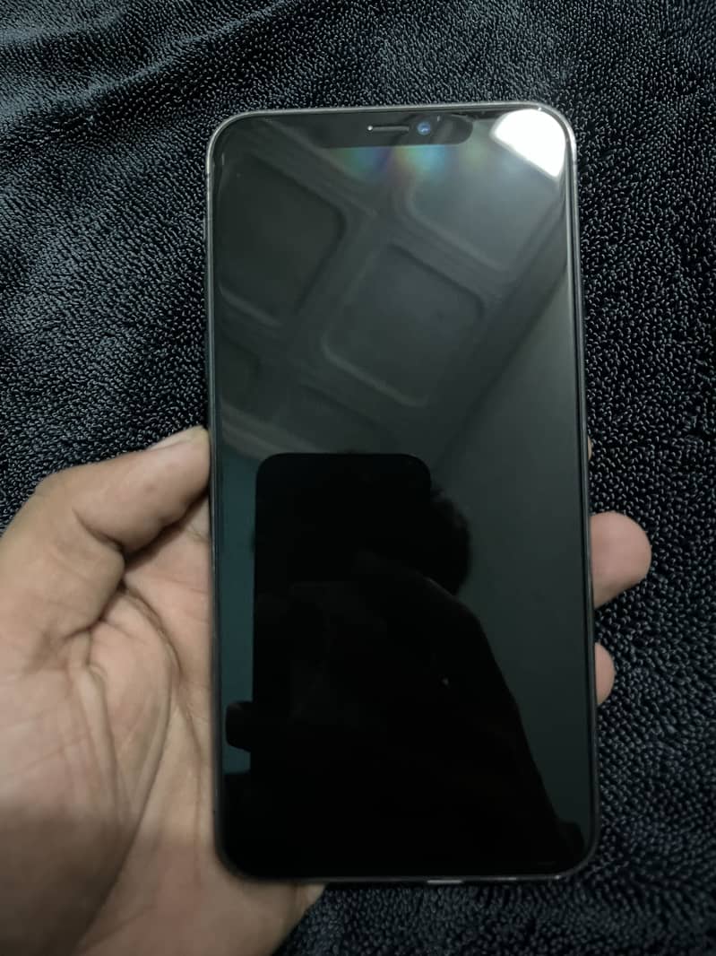 Apple iPhone 11 Pro Max 3