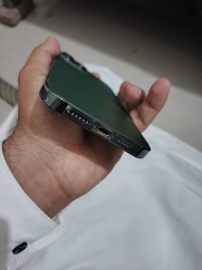 Apple iPhone 13 Pro Max 5