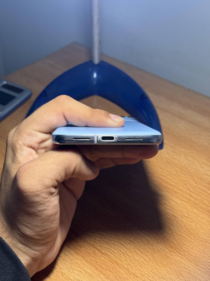 Google Pixel 8 Pro 2