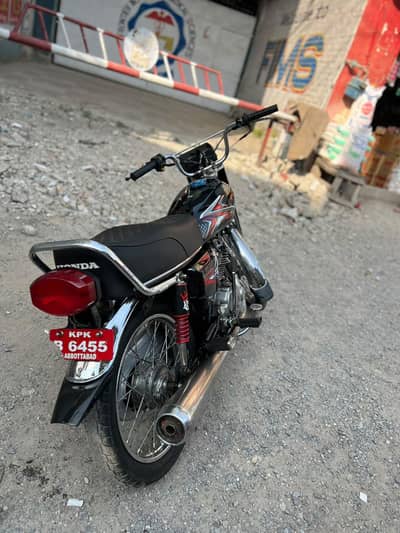 Honda 125 2004 model