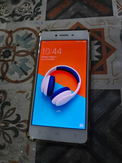 OPPO A37