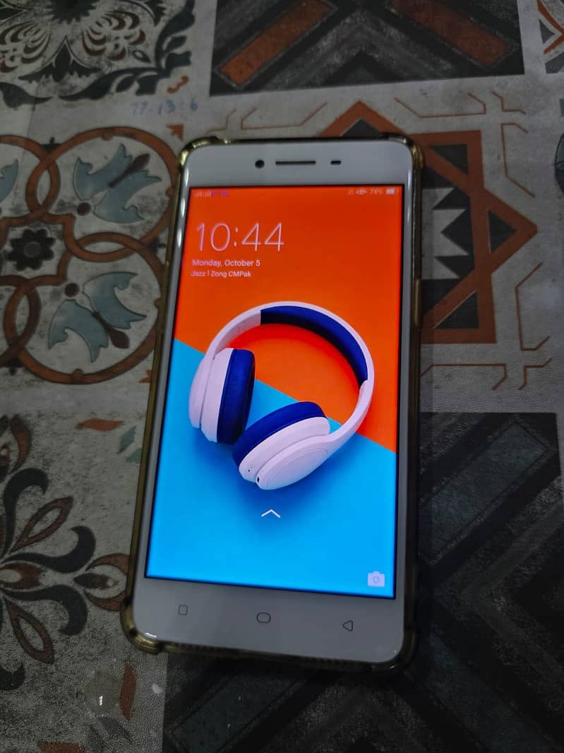 OPPO A37 0