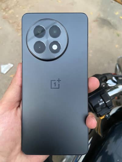 One Plus Ace 5 / 13r For sale 10/10