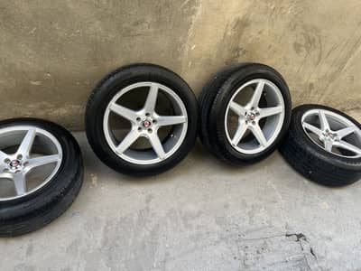Effecient rims low profile in exeleent condition