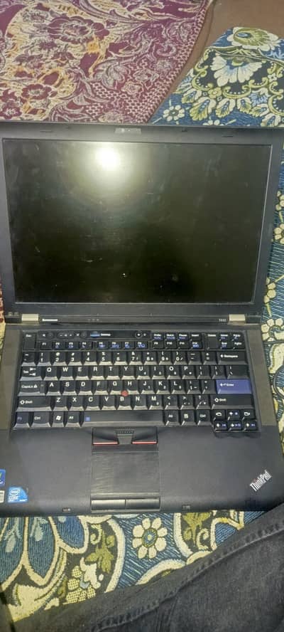 Lenovo Core i3 4GB RAM 500 GB HDD