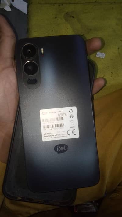 Itel City 200