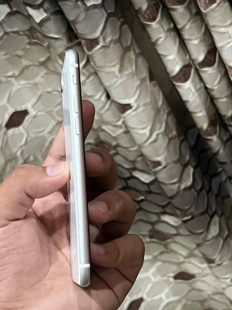Apple iPhone SE 1